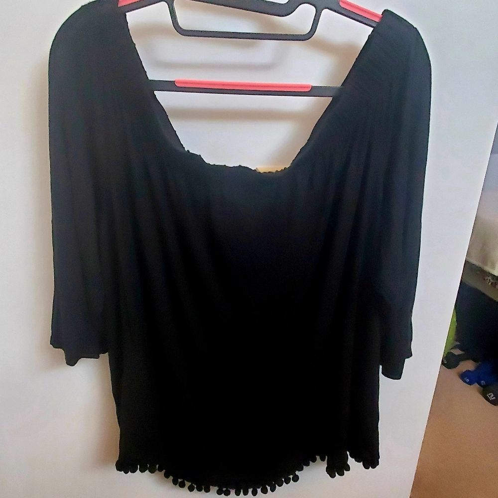 Kim and Cami XL 3/4 sleeve black off the shoulder top with little ball accents